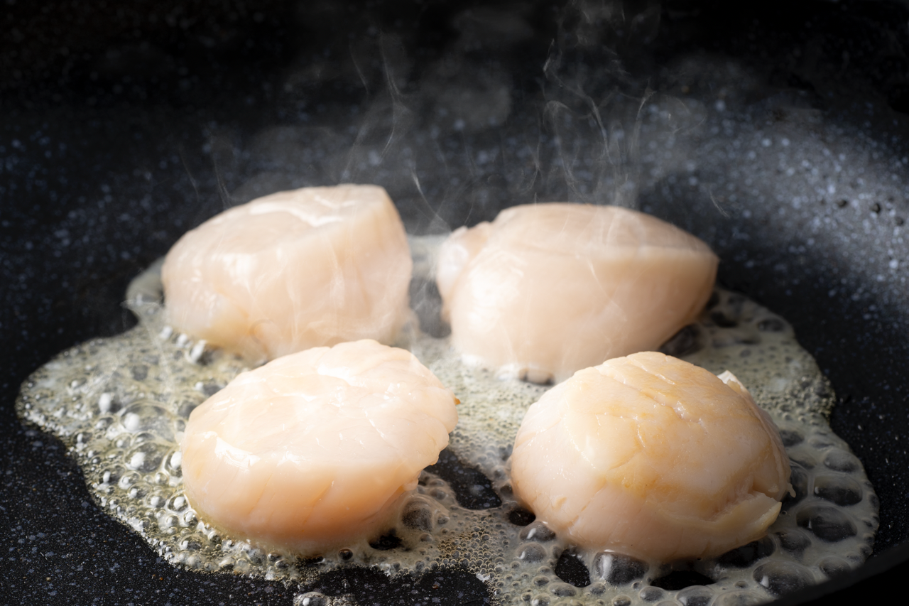 ホタテ玉冷【2L】1kg(北海道産)