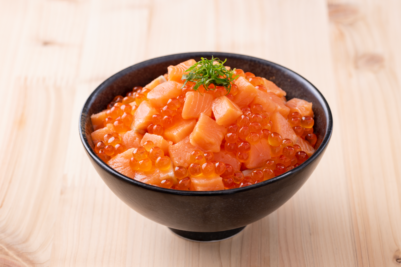 鮭児(ケイジ)天然白鮭1尾 (北海道産)